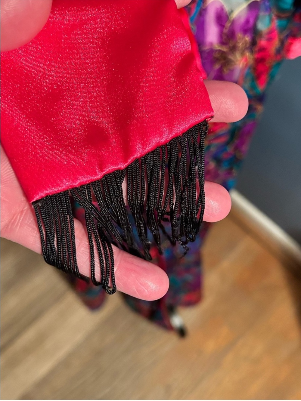 VS Vibrant Multicolor Floral Satin Robe - Picture 10 of 14